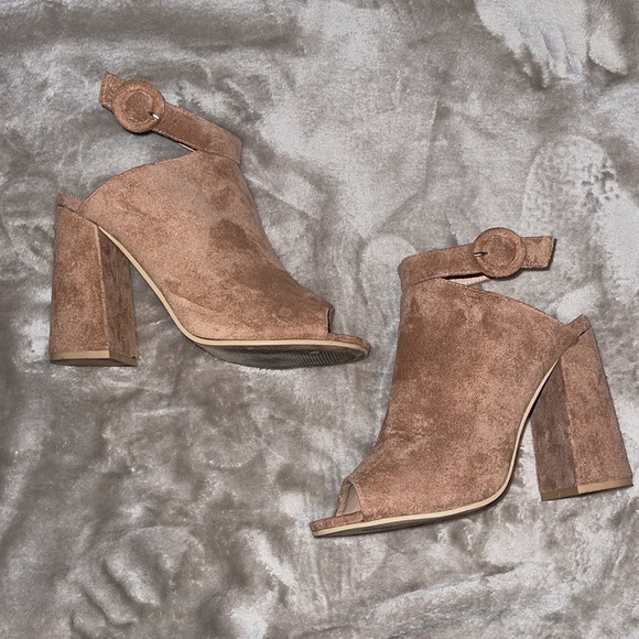 Beige Chunky Heels - Picture 3 of 4